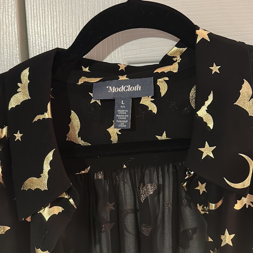 Modcloth Be Buzzworthy Button-Up Top - Picture 6 of 10